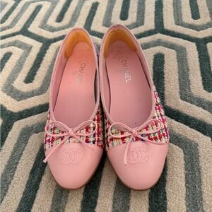 Chanel pink tweed ballet flats size 40